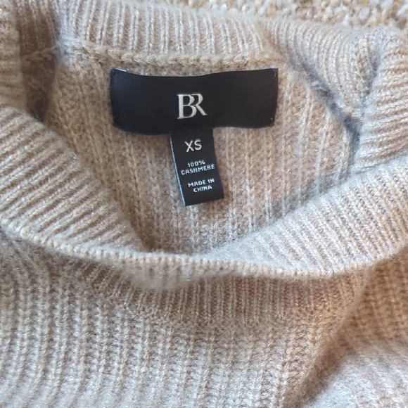 Banana Republic Cashmere Sweater - Picture 6 of 6
